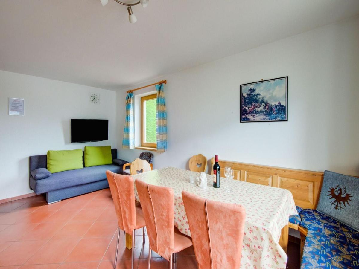 Scenic Apartment In Tirol With Garden Kaltenbach Ngoại thất bức ảnh
