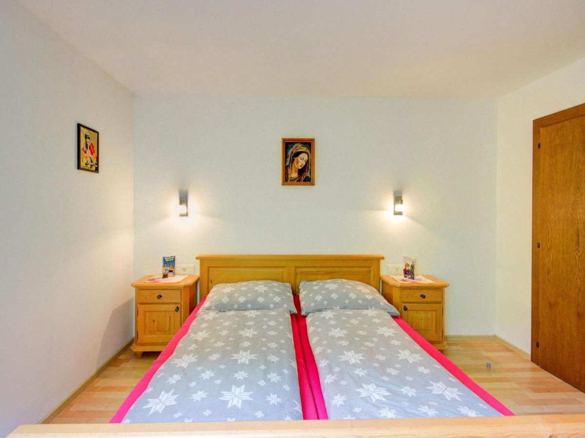 Scenic Apartment In Tirol With Garden Kaltenbach Ngoại thất bức ảnh